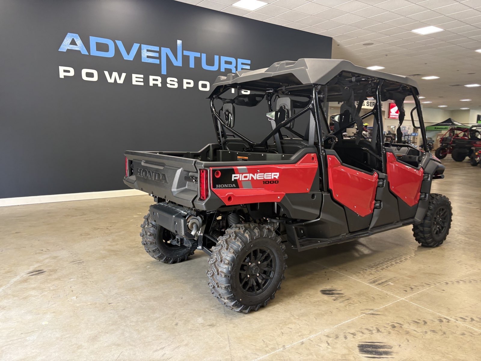 2025 Honda Pioneer 1000-6 Deluxe Crew in trussville AL
