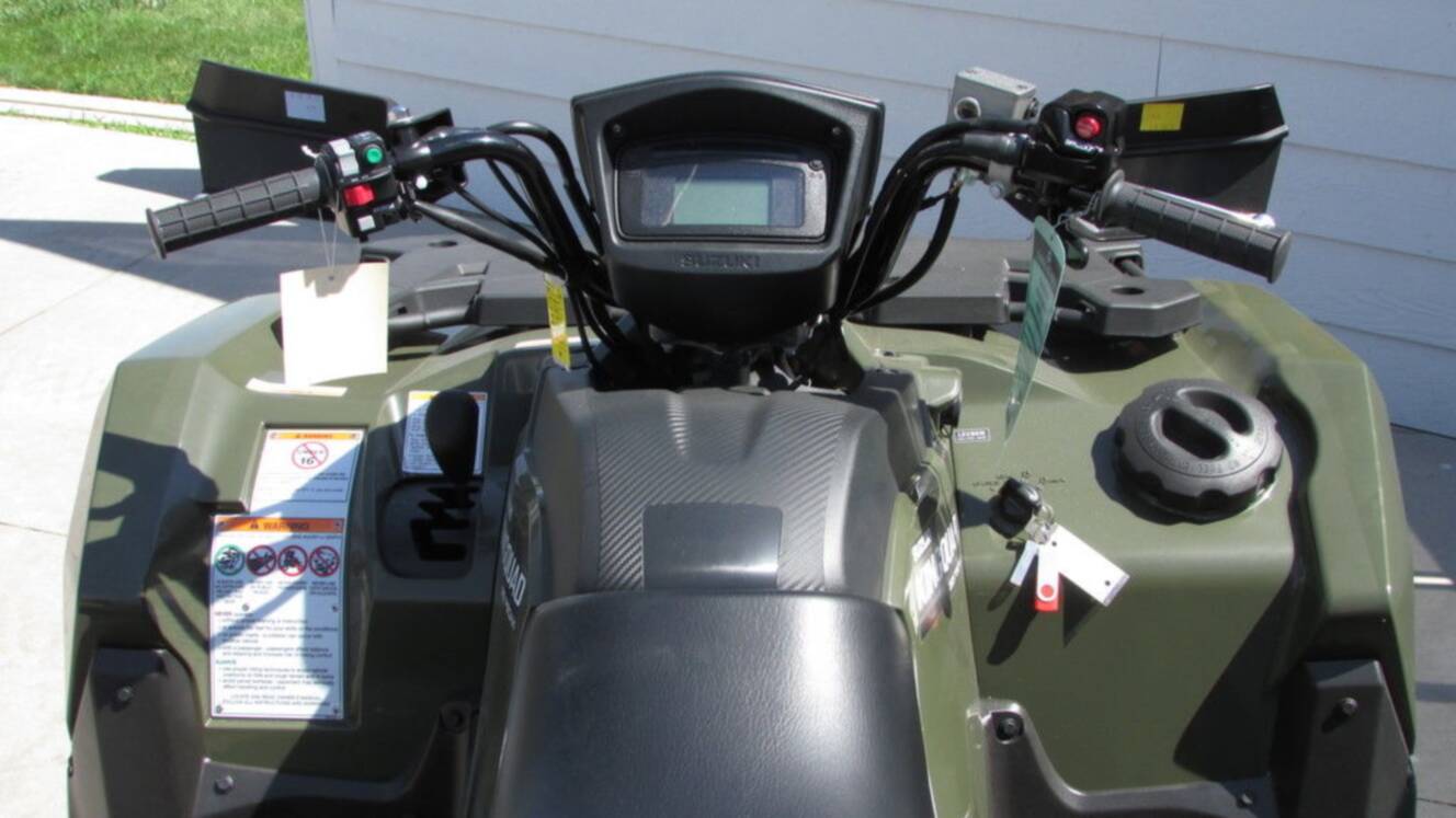 A photo of this 2025 Suzuki KingQuad 750AXi Power Steering
