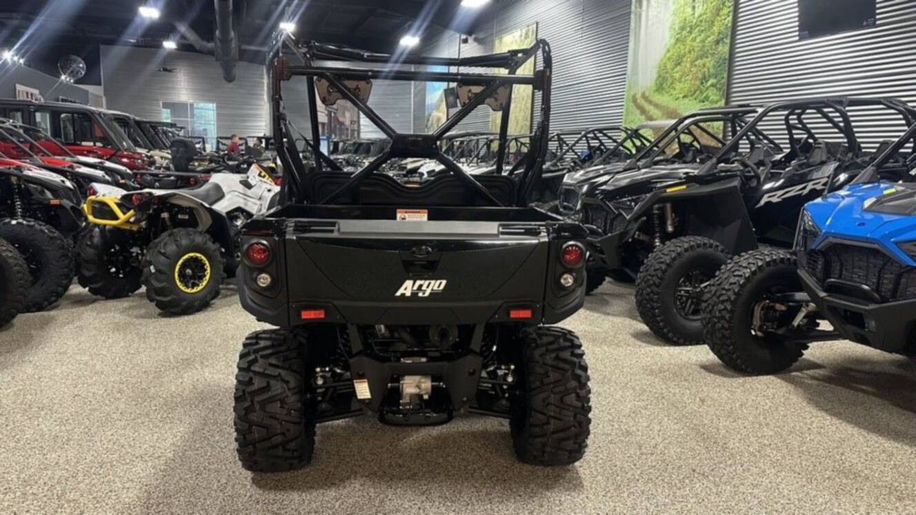 A photo of this 2024 Argo Magnum Pro 500 XTX