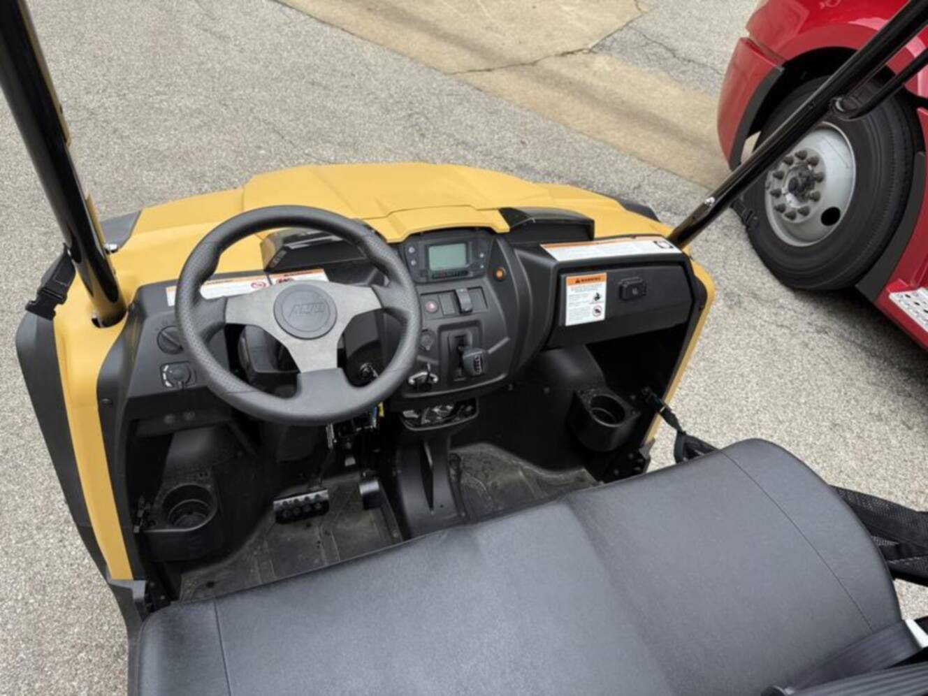 A photo of this 2024 Argo Magnum Pro 500 XTX