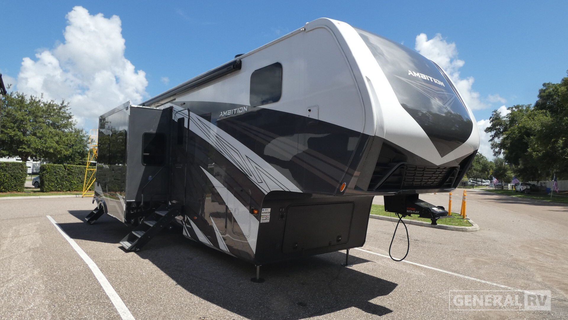 2023 Vanleigh Rv AMBITION 399TH Fifth Wheel Toy Hauler RV
