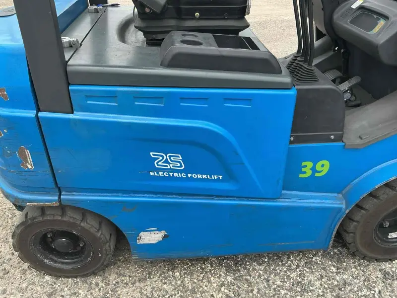 2020 BYD ECB25