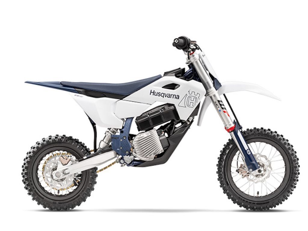 2027 Husqvarna® EE5 5 in East Hanover, NJ