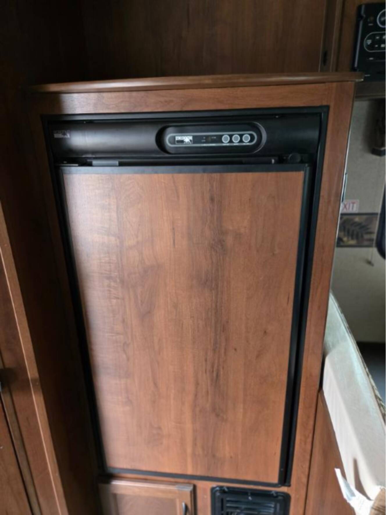 A photo of this 2015 Jayco Jay Feather Ultra Lite X17Z