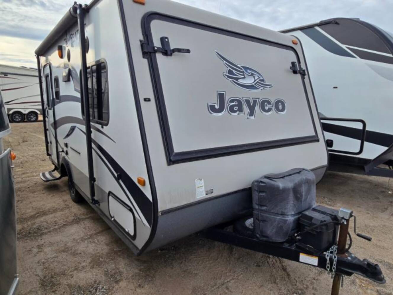 A photo of this 2015 Jayco Jay Feather Ultra Lite X17Z