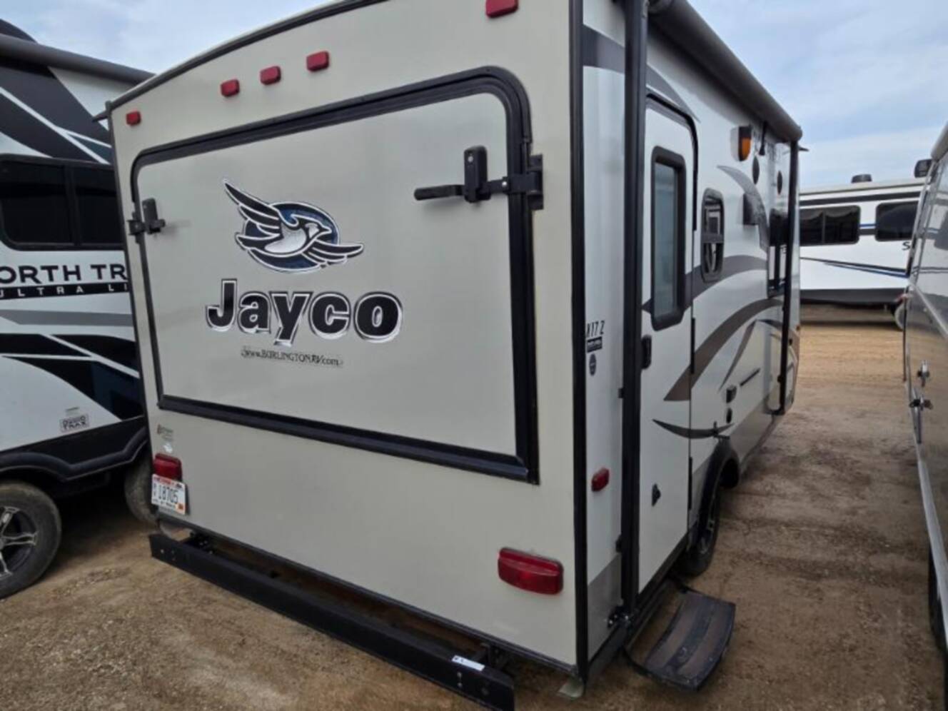 A photo of this 2015 Jayco Jay Feather Ultra Lite X17Z
