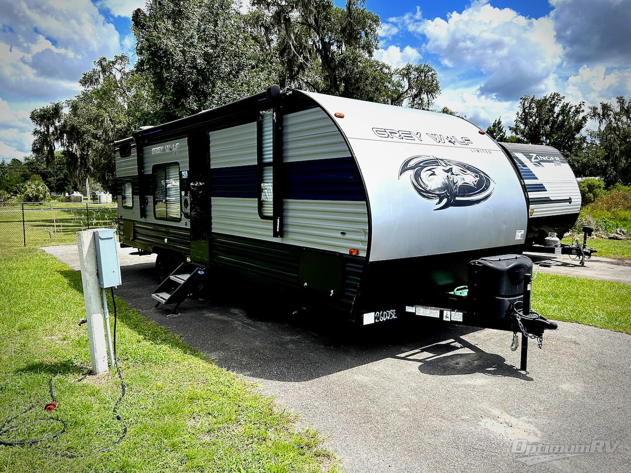 2022 Forest River Cherokee Grey Wolf 26DJSE in ocala FL