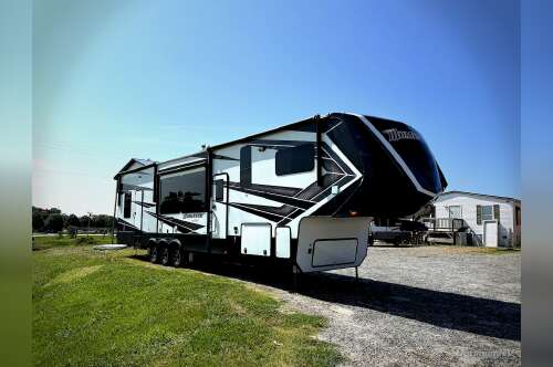 2023 Grand Design Momentum G-Class 320G in inman SC