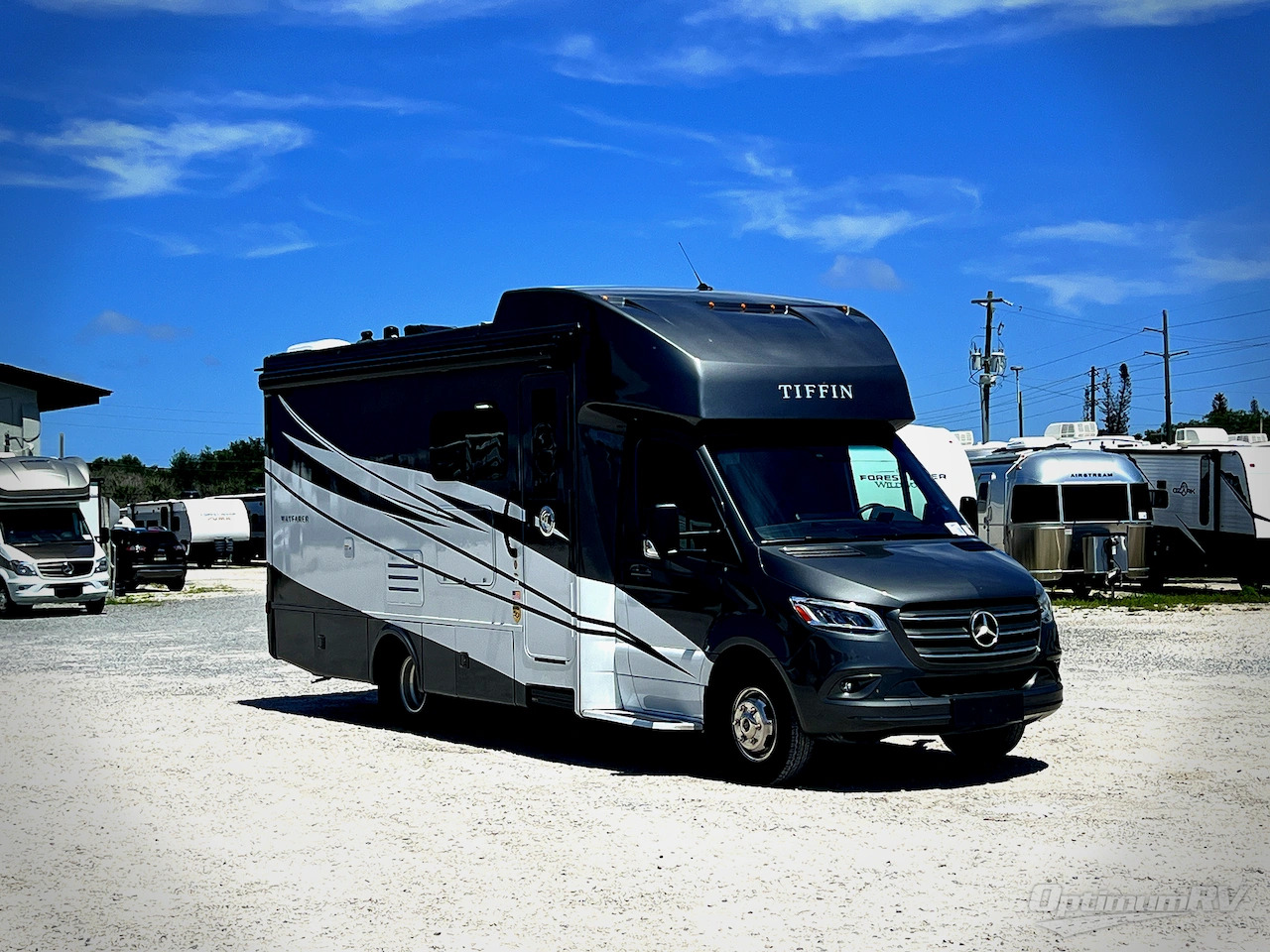 2023 Tiffin Wayfarer 25RW in mims FL