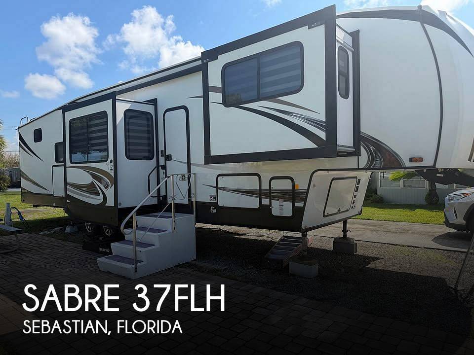 2020 Forest River Sabre 37FLH RV