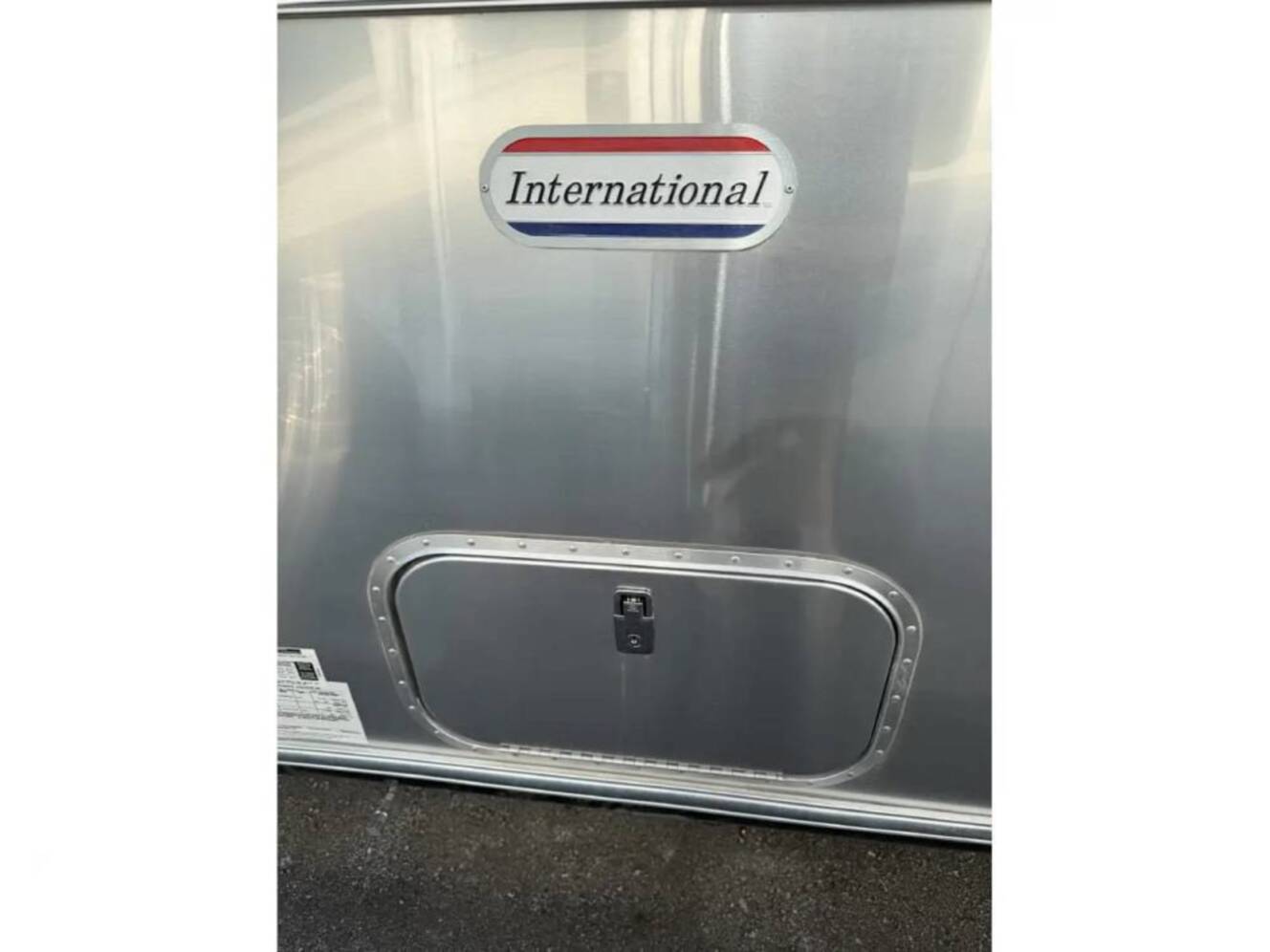 A photo of this 2023 Airstream International 25FB Twin