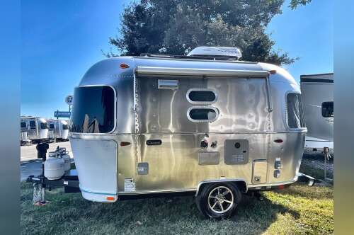 2024 Airstream Caravel 16RB in colfax NC