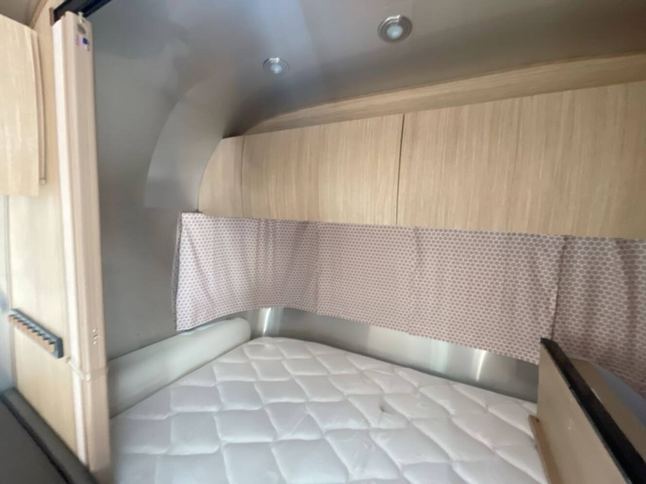 A photo of this 2018 Airstream Flying Cloud 20FB