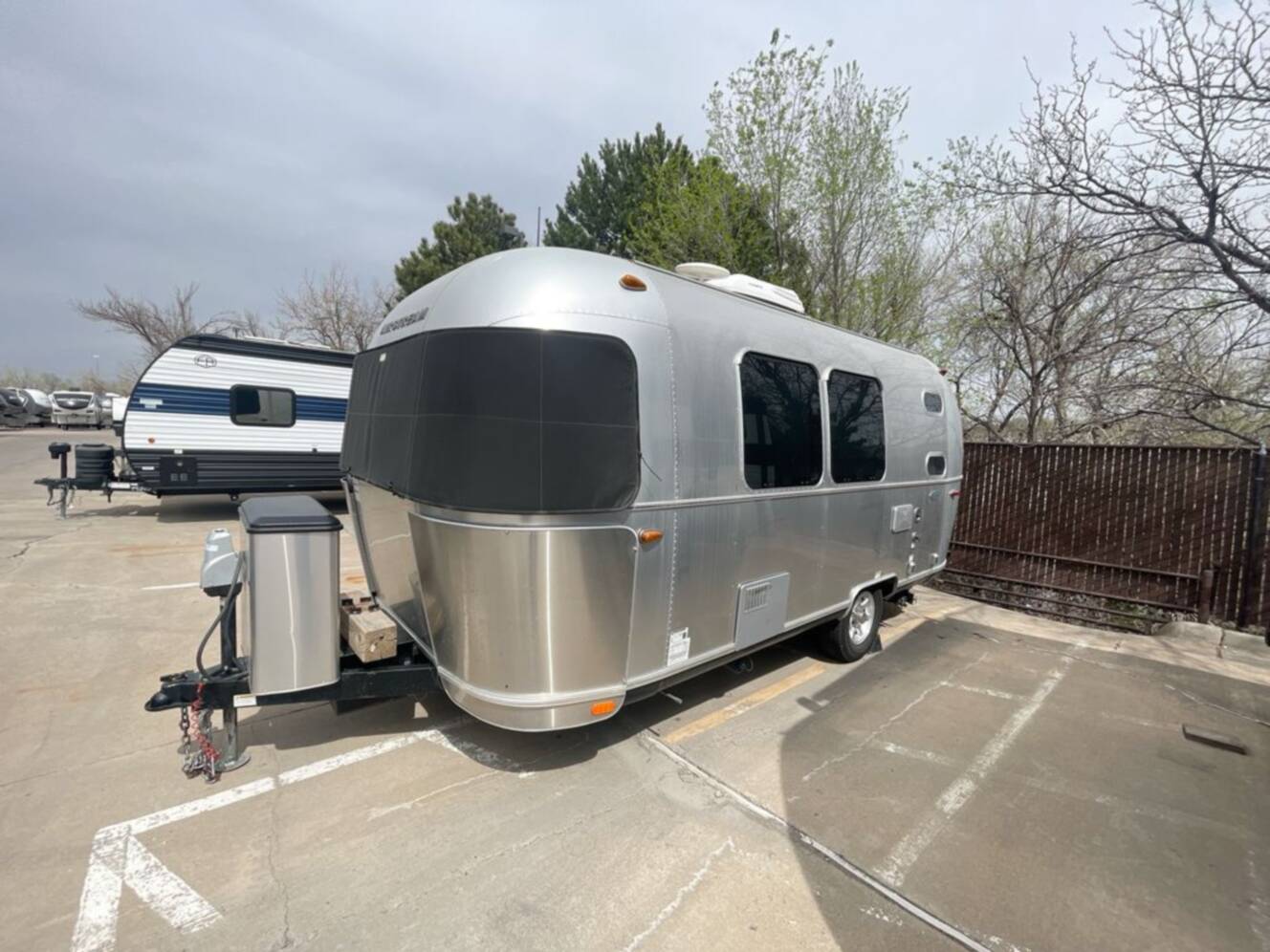 A photo of this 2018 Airstream Flying Cloud 20FB