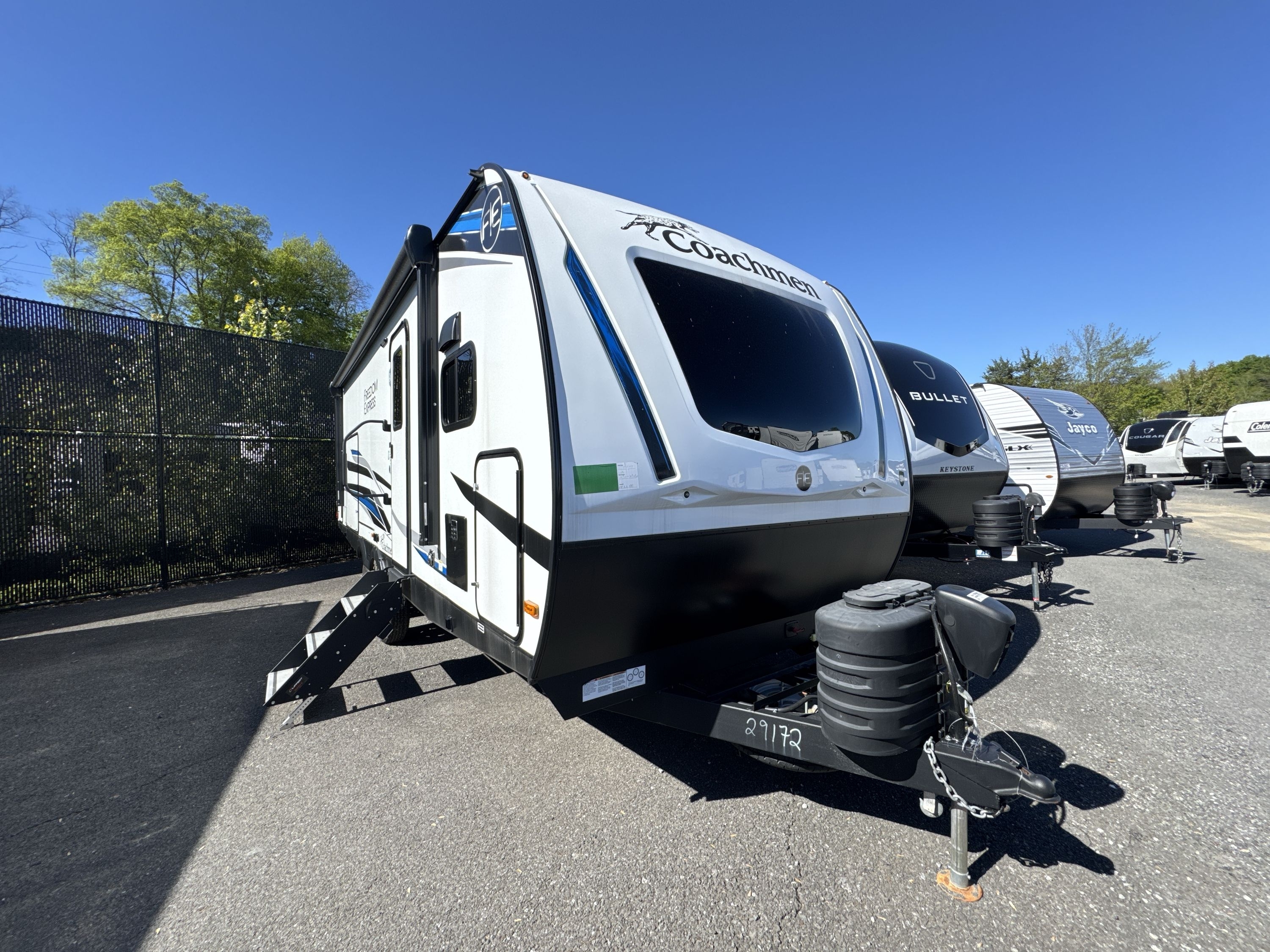 2024 Coachmen FREEDOM EXPRESS ULTRA LITE 259FKDS RV