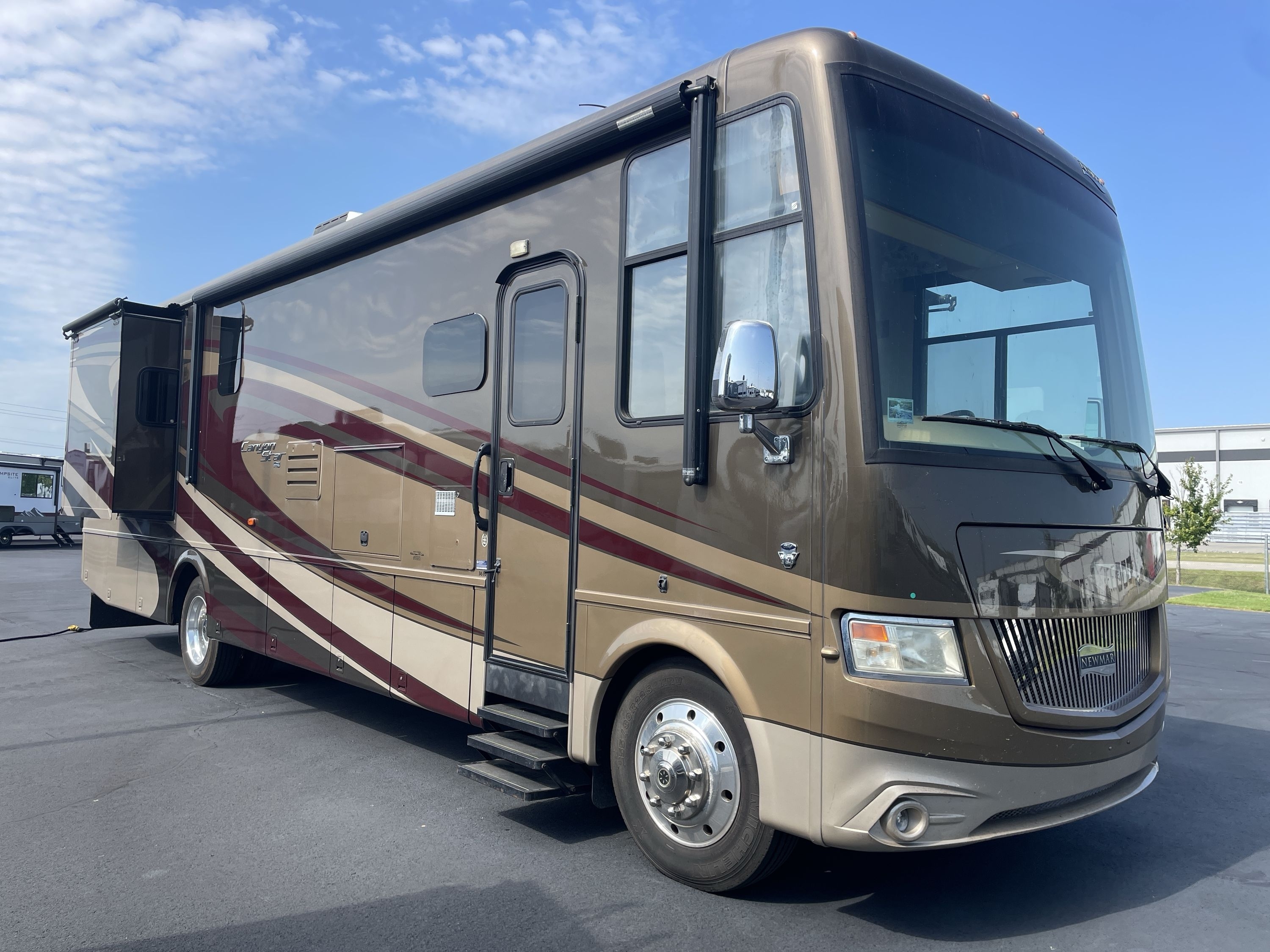 2015 Newmar CANYON STAR 3610 RV