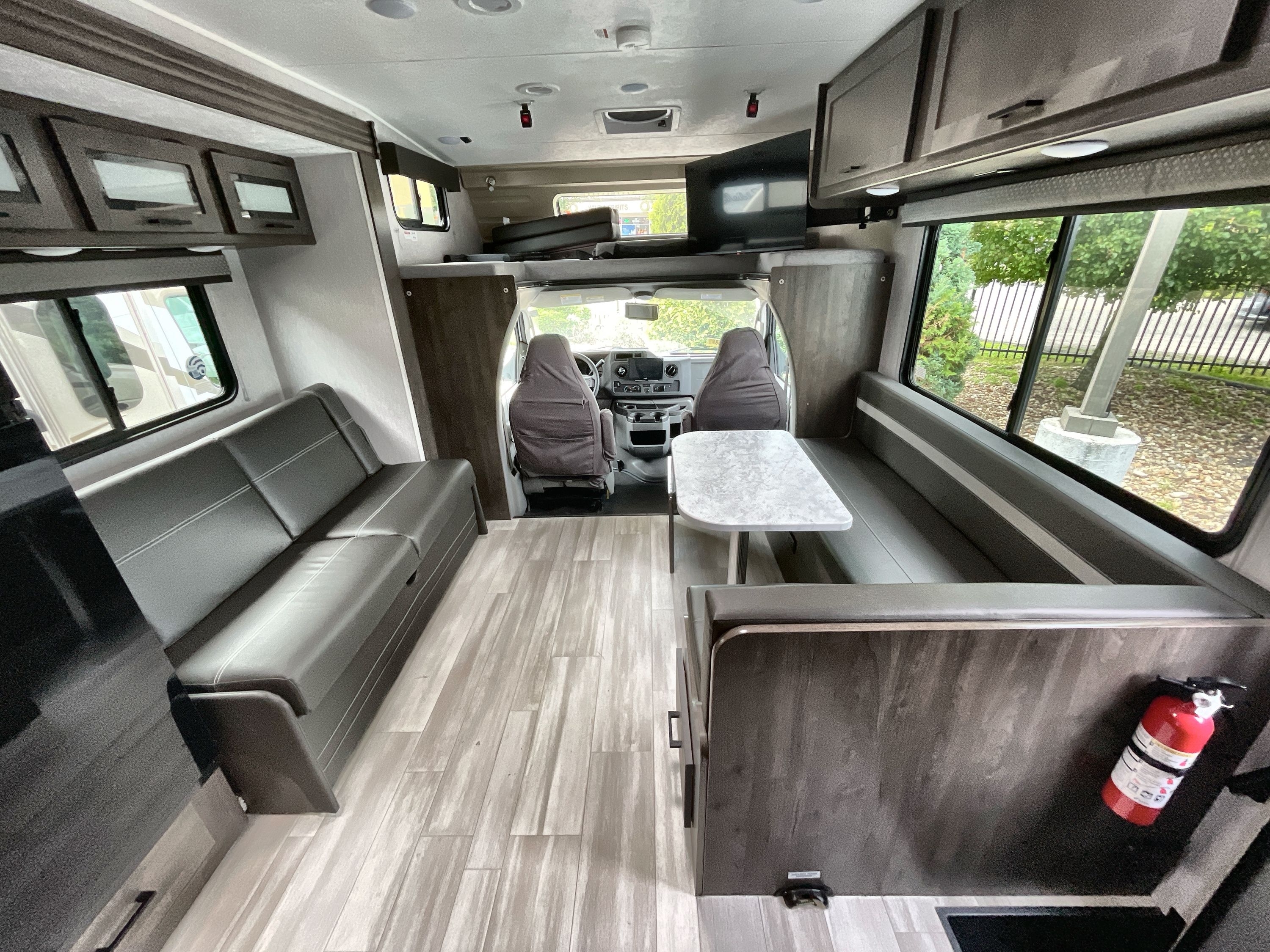 2024 Coachmen LEPRECHAUN 260DS in berkley MA