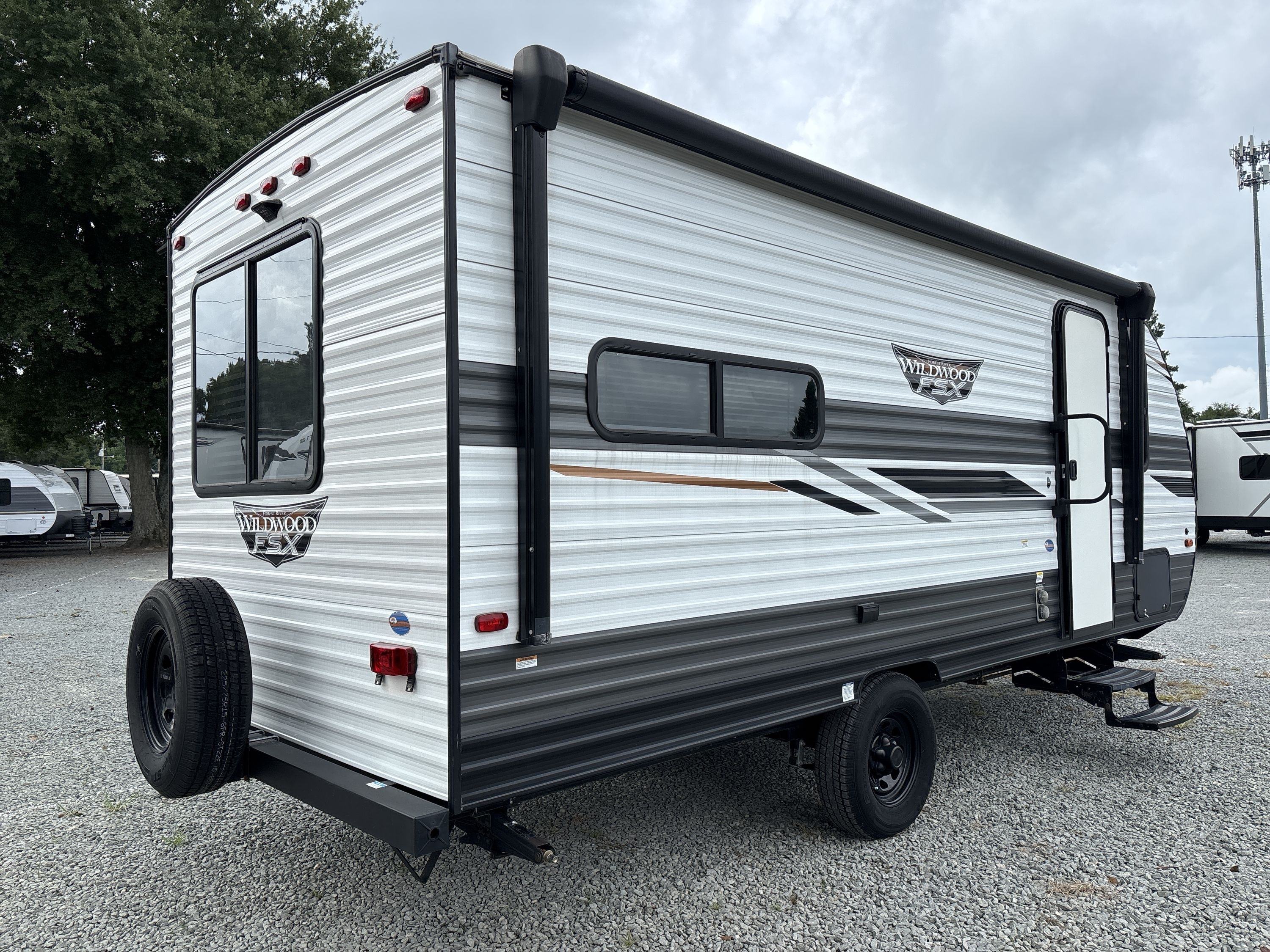 2022 Forest River WILDWOOD FSX 169RSK in hope mills NC