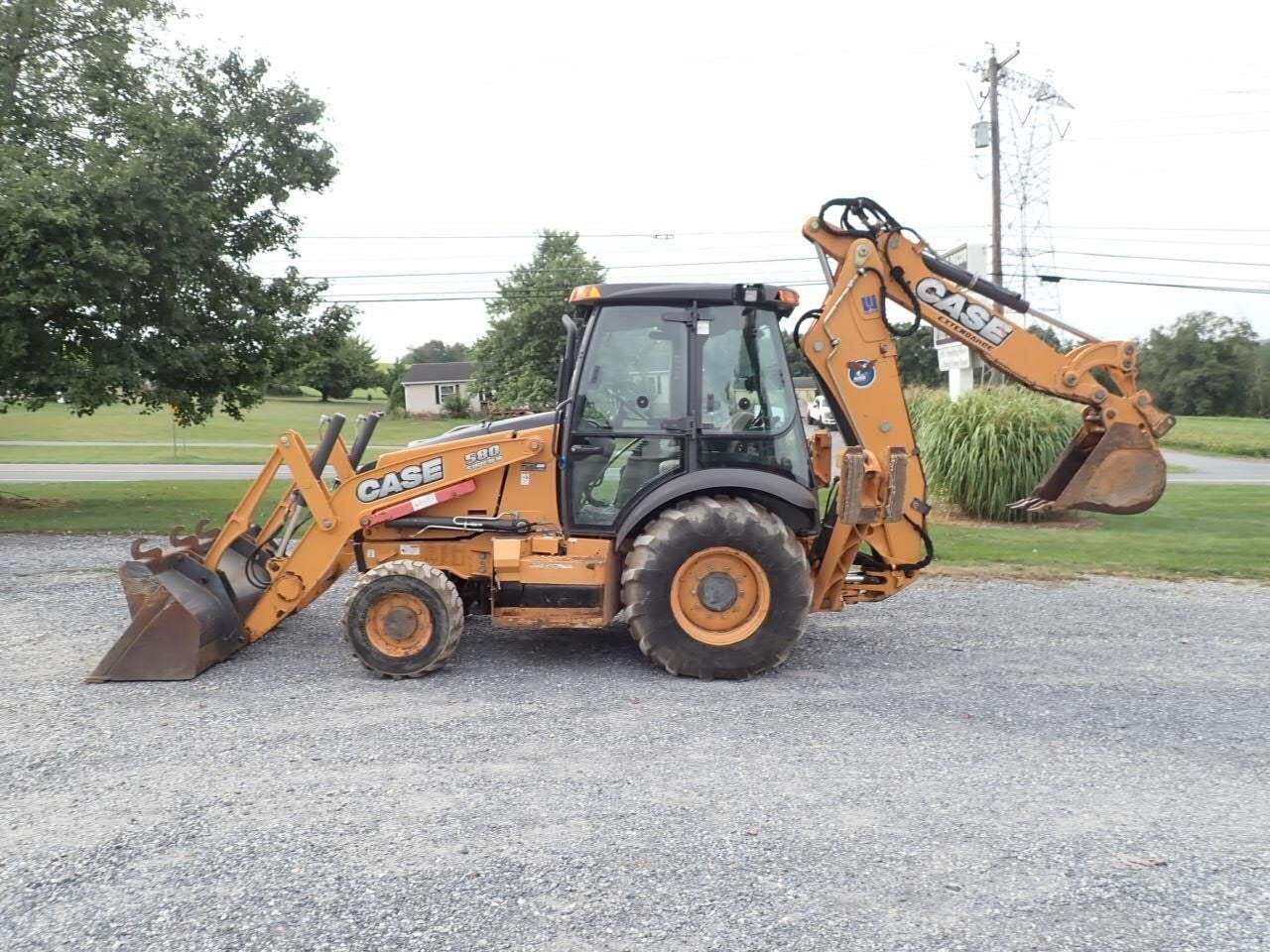 2014 CASE 580SN in Manheim, PA