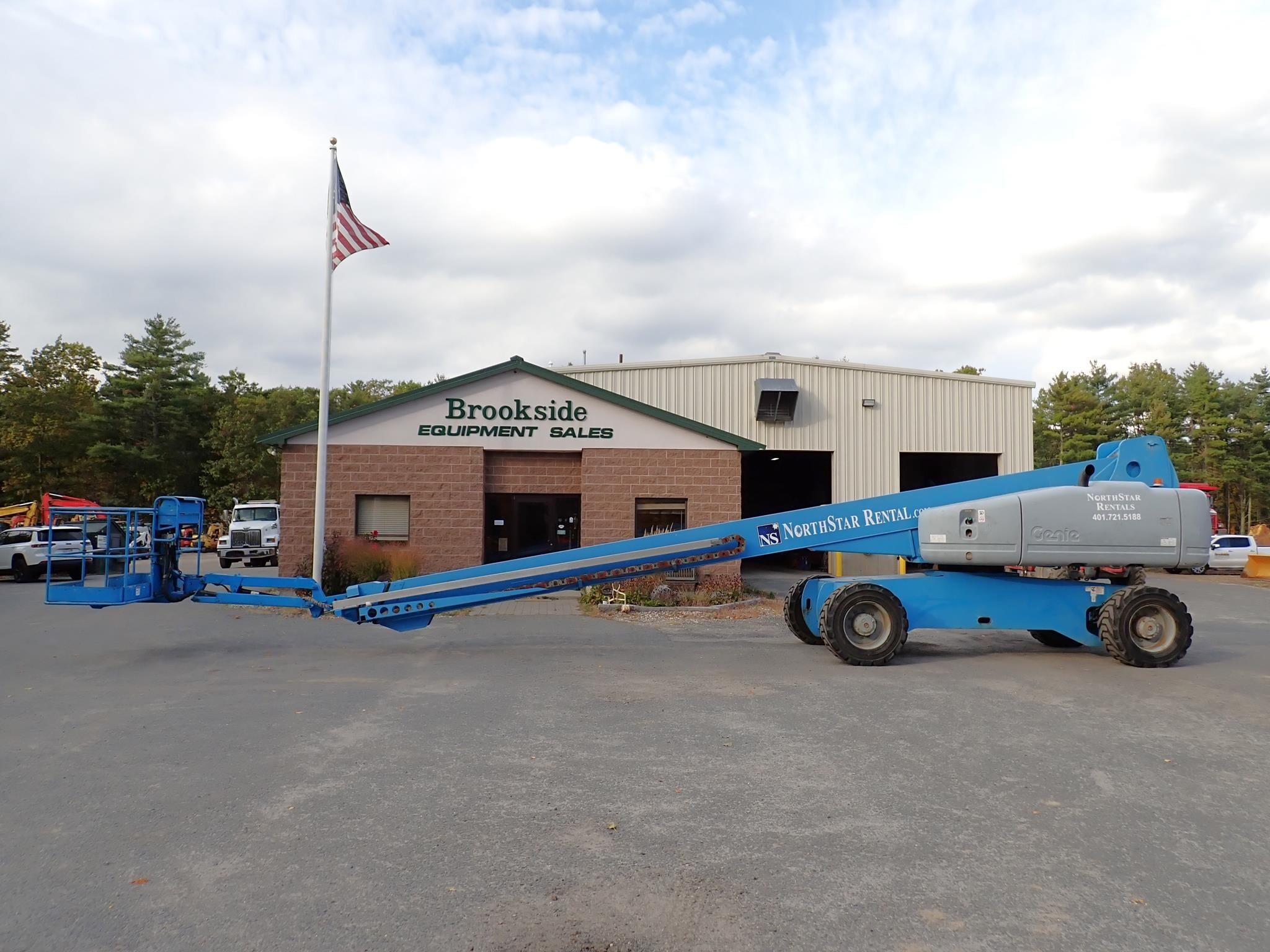 2004 GENIE S105 in Phillipston, MA