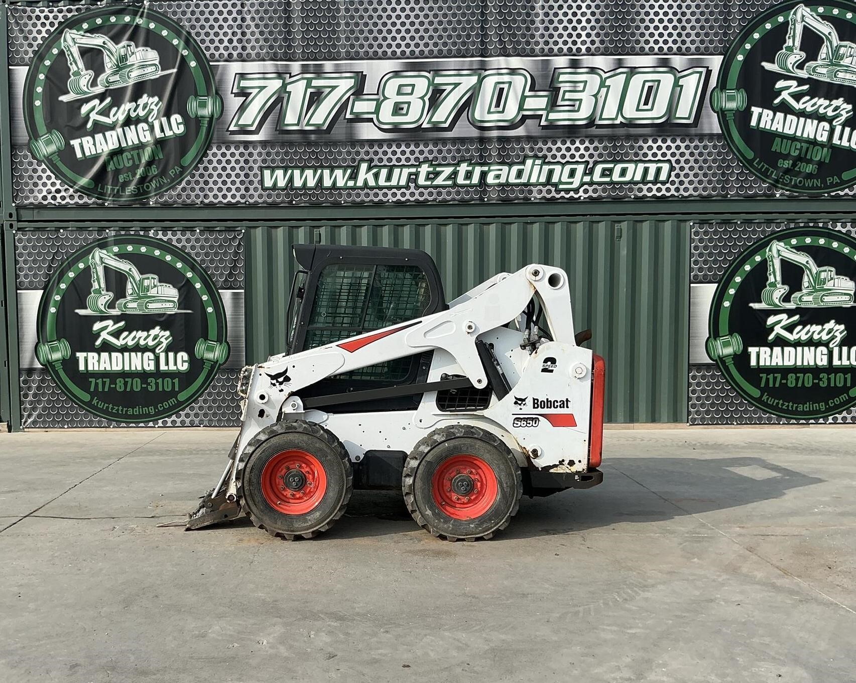 2015 BOBCAT S650 in Littlestown, PA