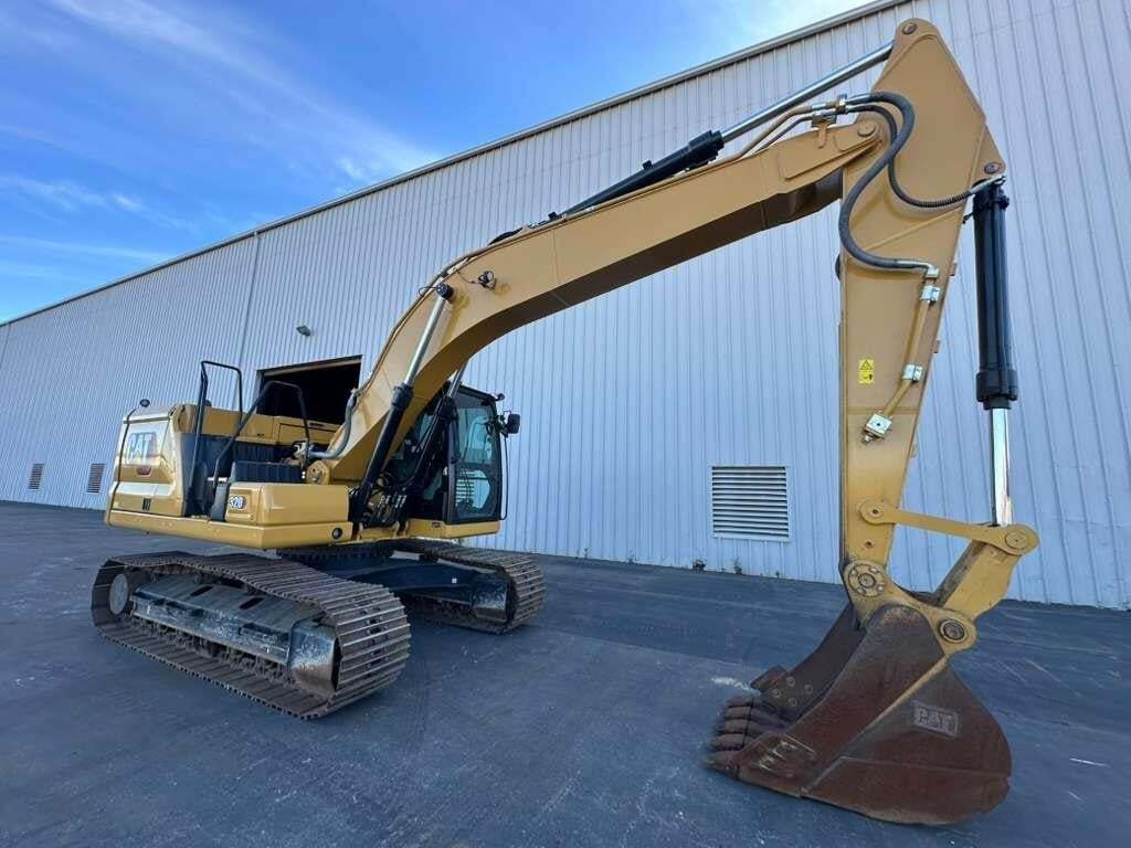2023 CATERPILLAR 320 in Ontario, CA