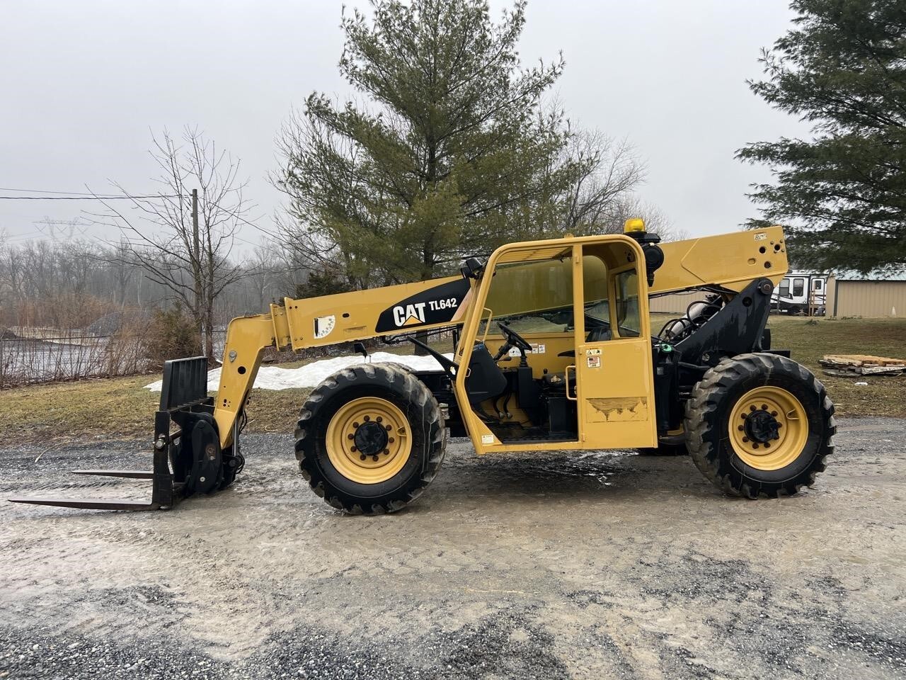 2007 CATERPILLAR TL642 in Manheim, PA