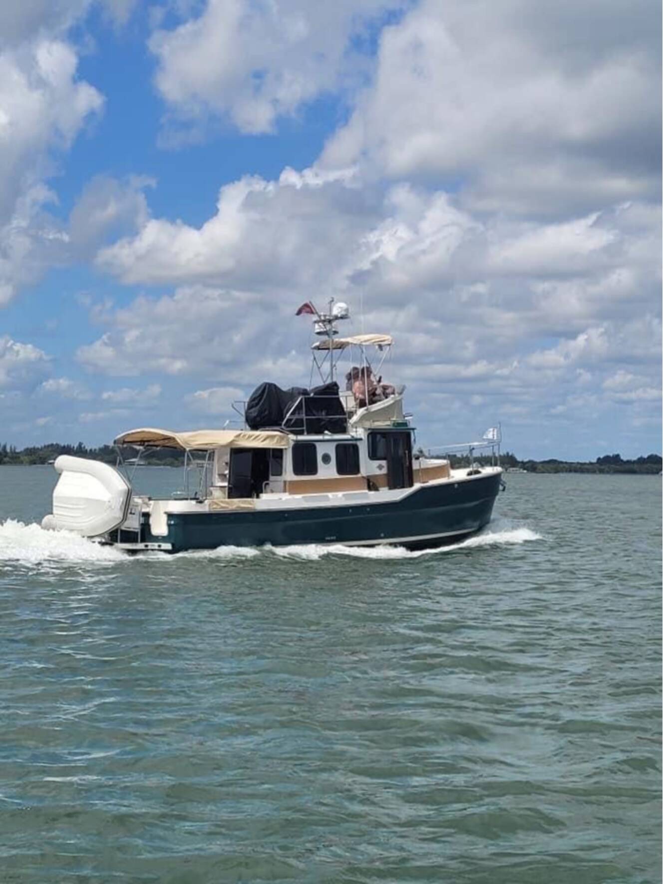 A photo of this 2015 Ranger Tugs R-31 CB