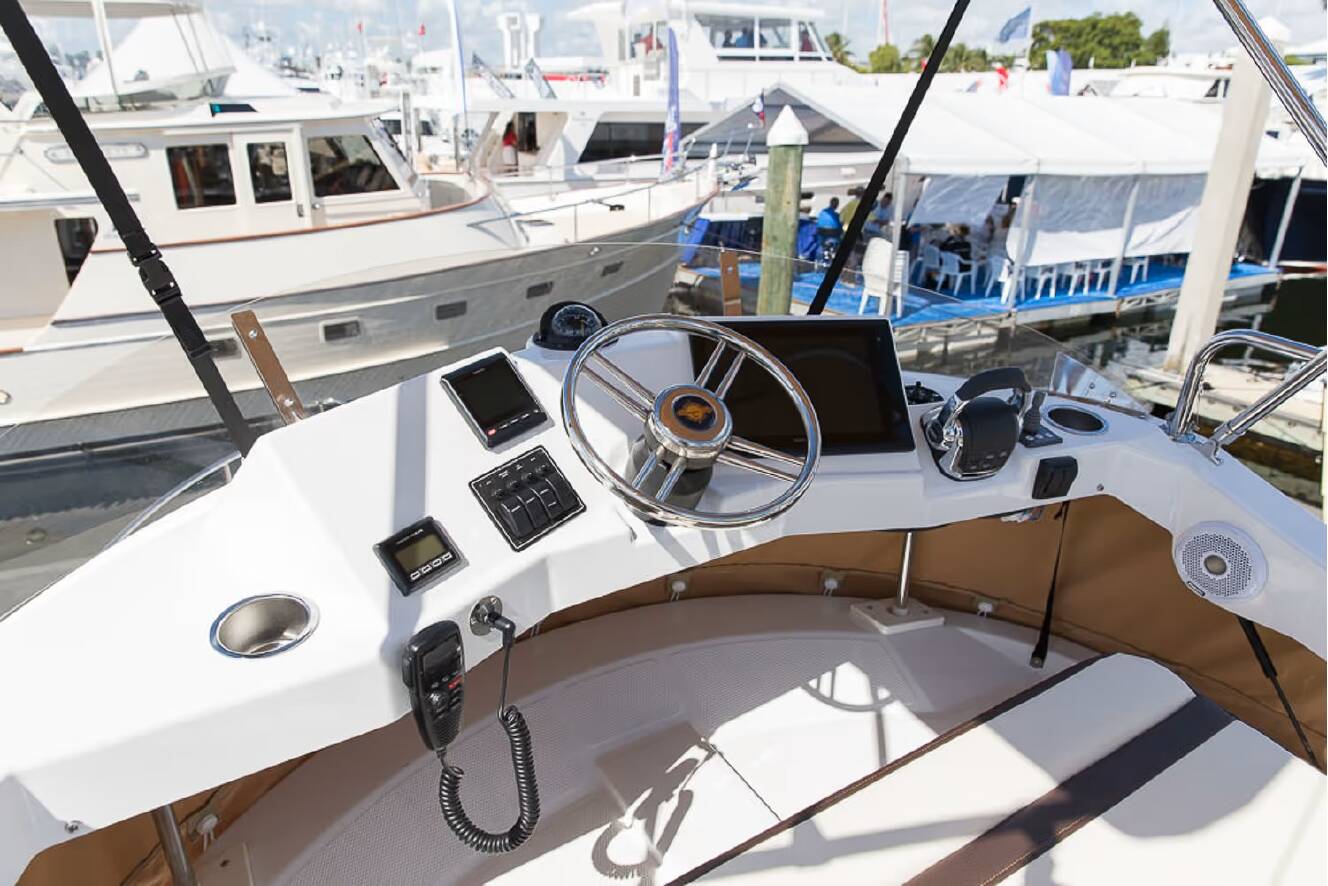 A photo of this 2015 Ranger Tugs R-31 CB