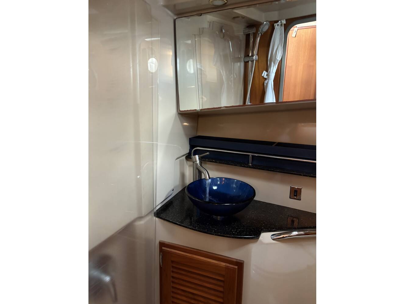 A photo of this 2015 Ranger Tugs R-31 CB