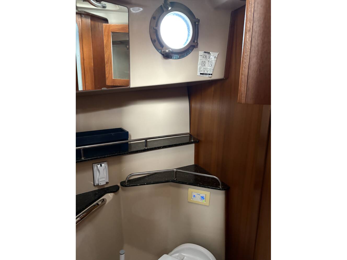 A photo of this 2015 Ranger Tugs R-31 CB