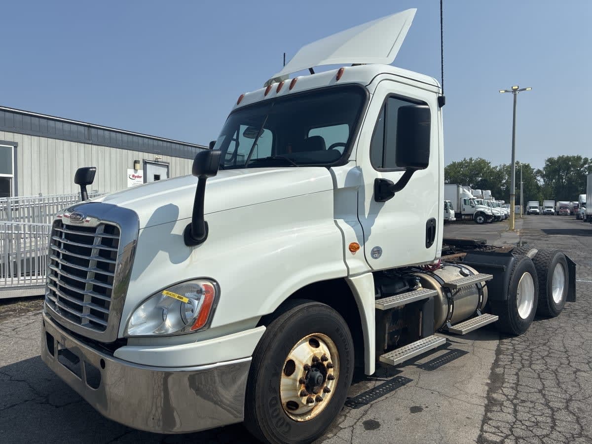 2019 FREIGHTLINER CASCADIA 125 in Hampton, VA