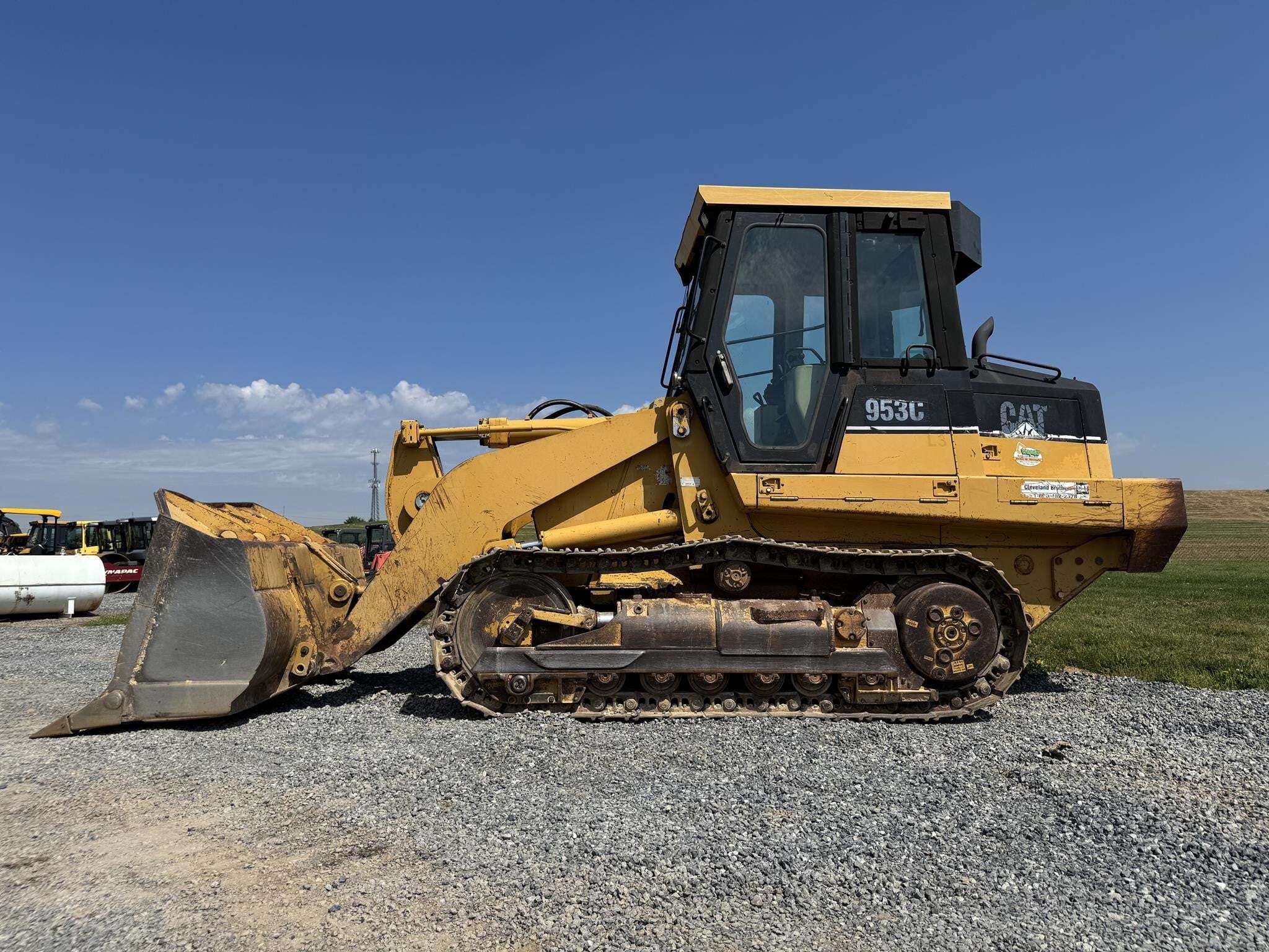1999 CATERPILLAR 953C in Womelsdorf, PA