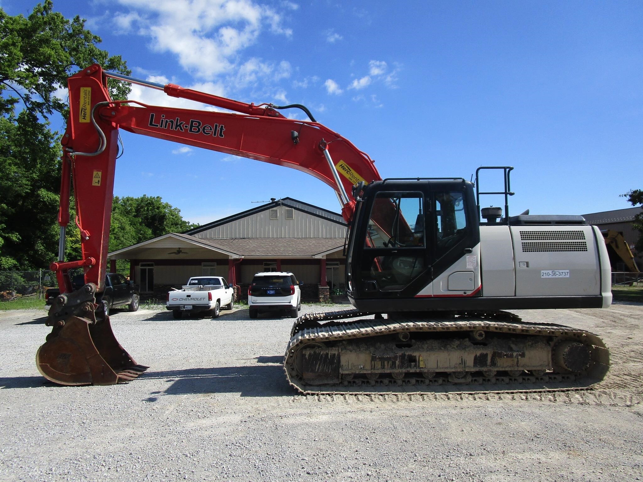 2022 LINK-BELT 210 X4 in Pleasureville, KY