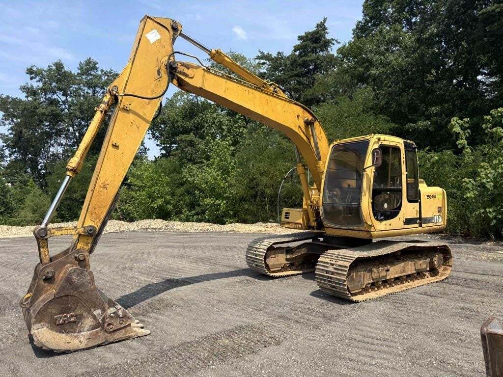 1998 DEERE 110 in Chantilly, VA