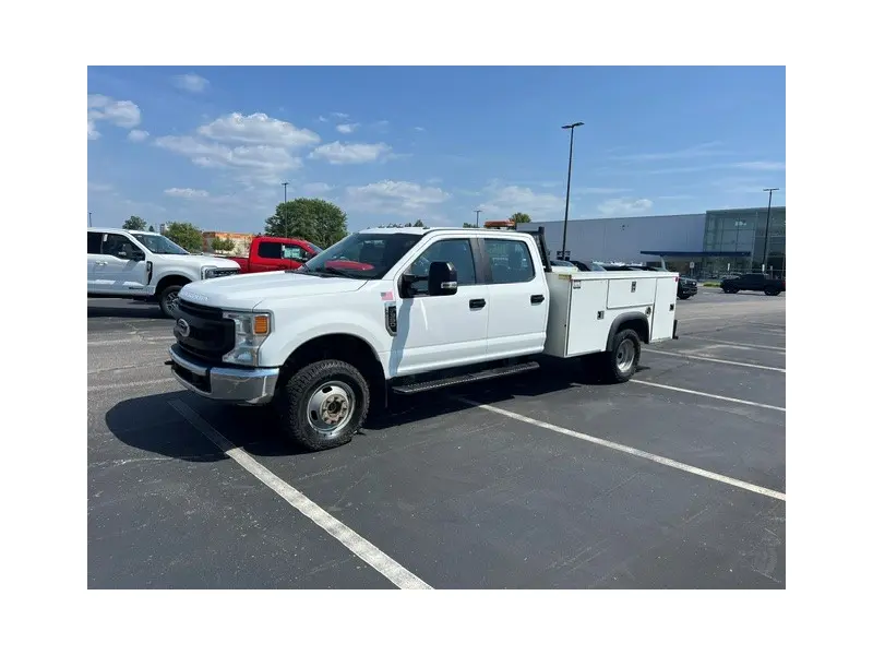 2022 FORD F350