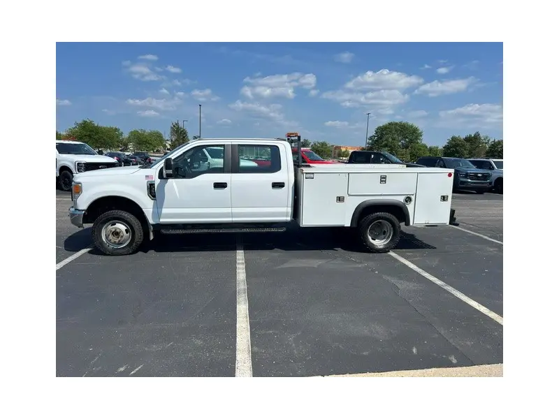 2022 FORD F350