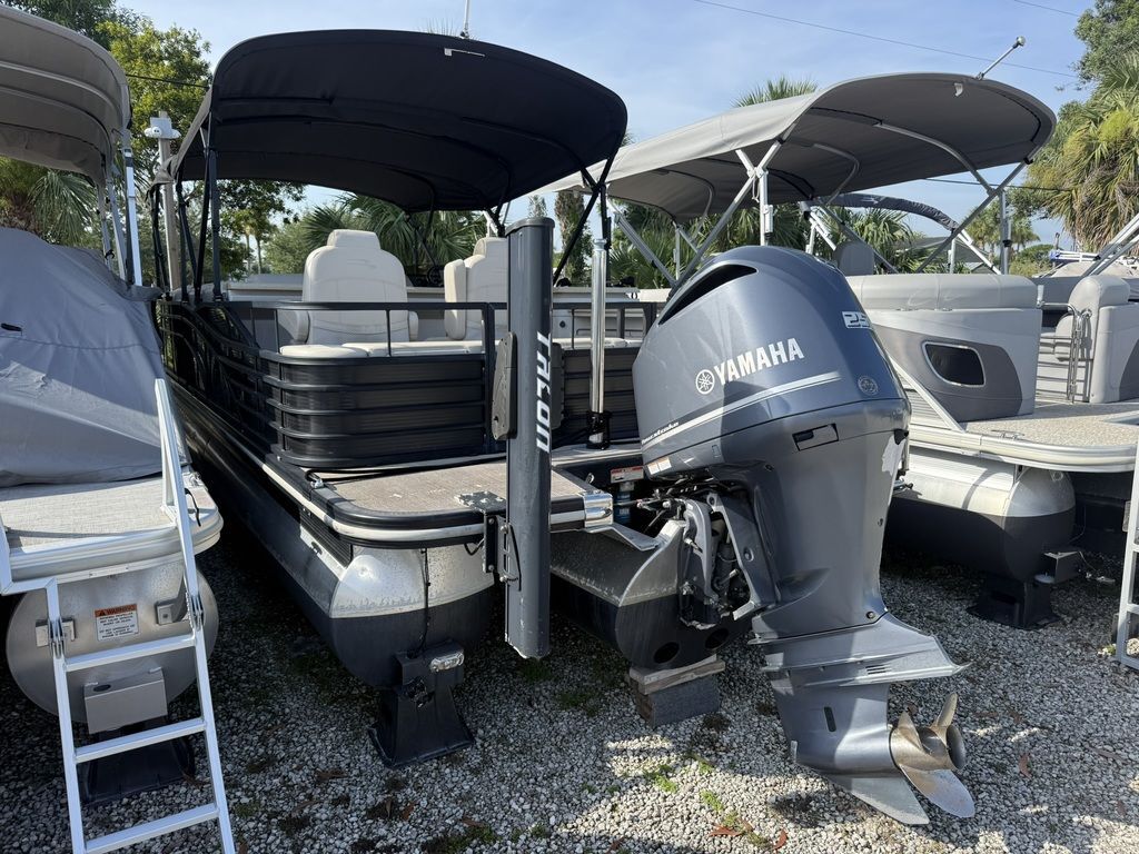 2016 Bennington 2550 RBR in stuart FL
