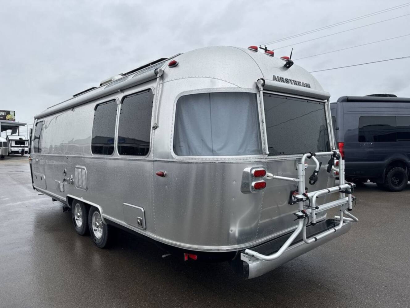 A photo of this 2021 Airstream International 27FB