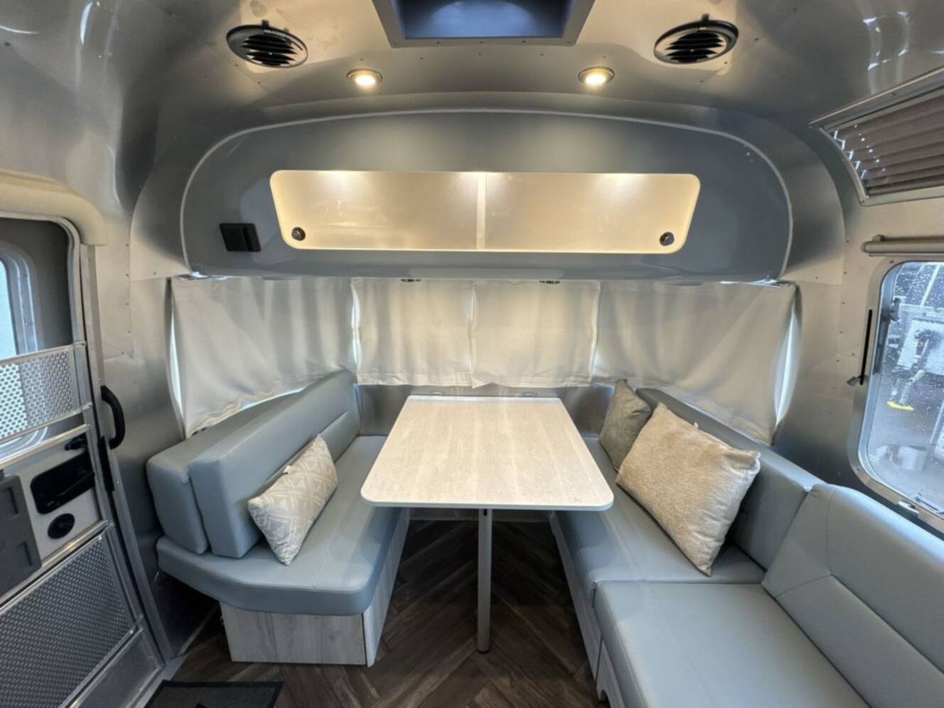 A photo of this 2021 Airstream International 27FB