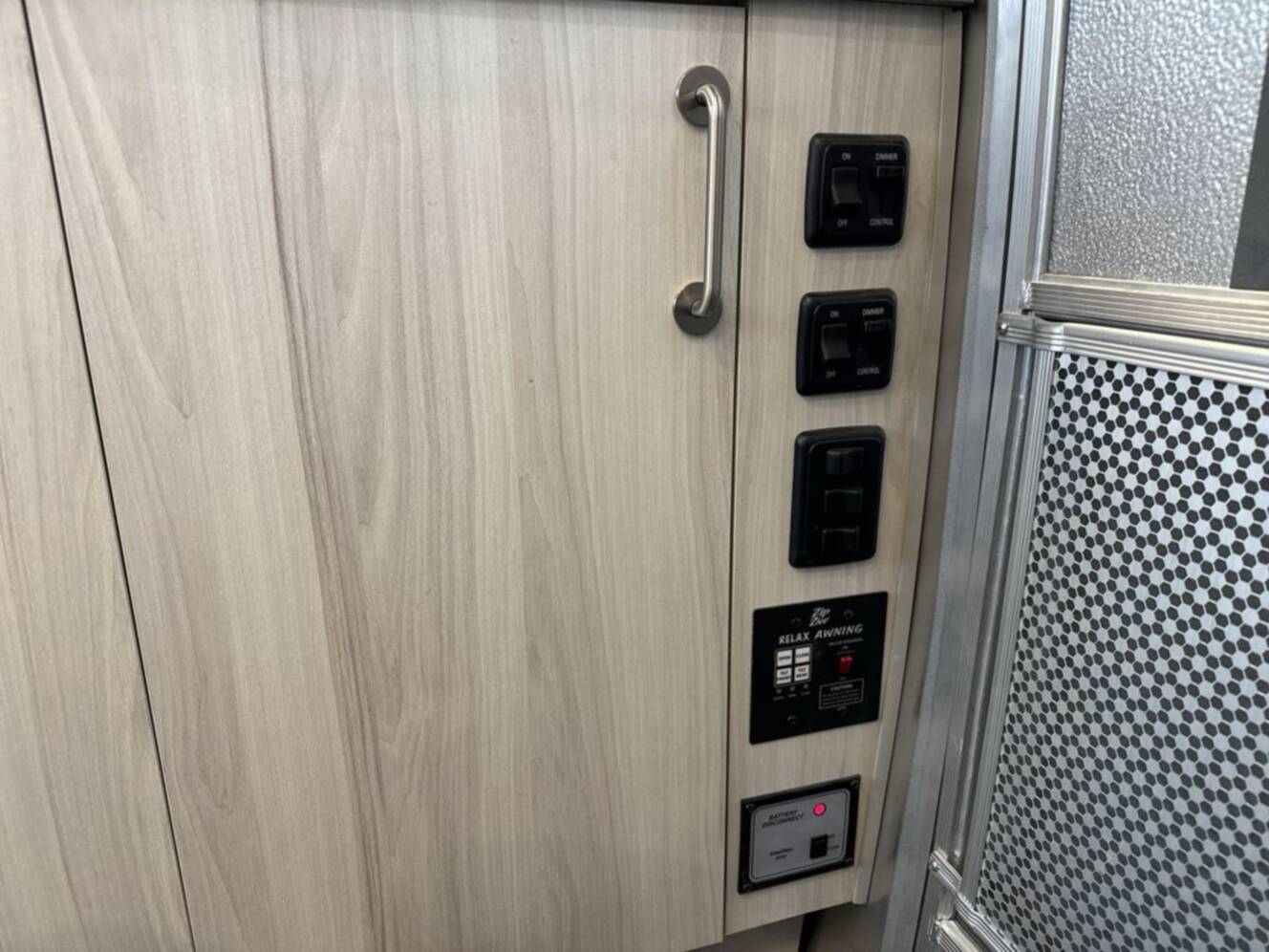 A photo of this 2021 Airstream International 27FB