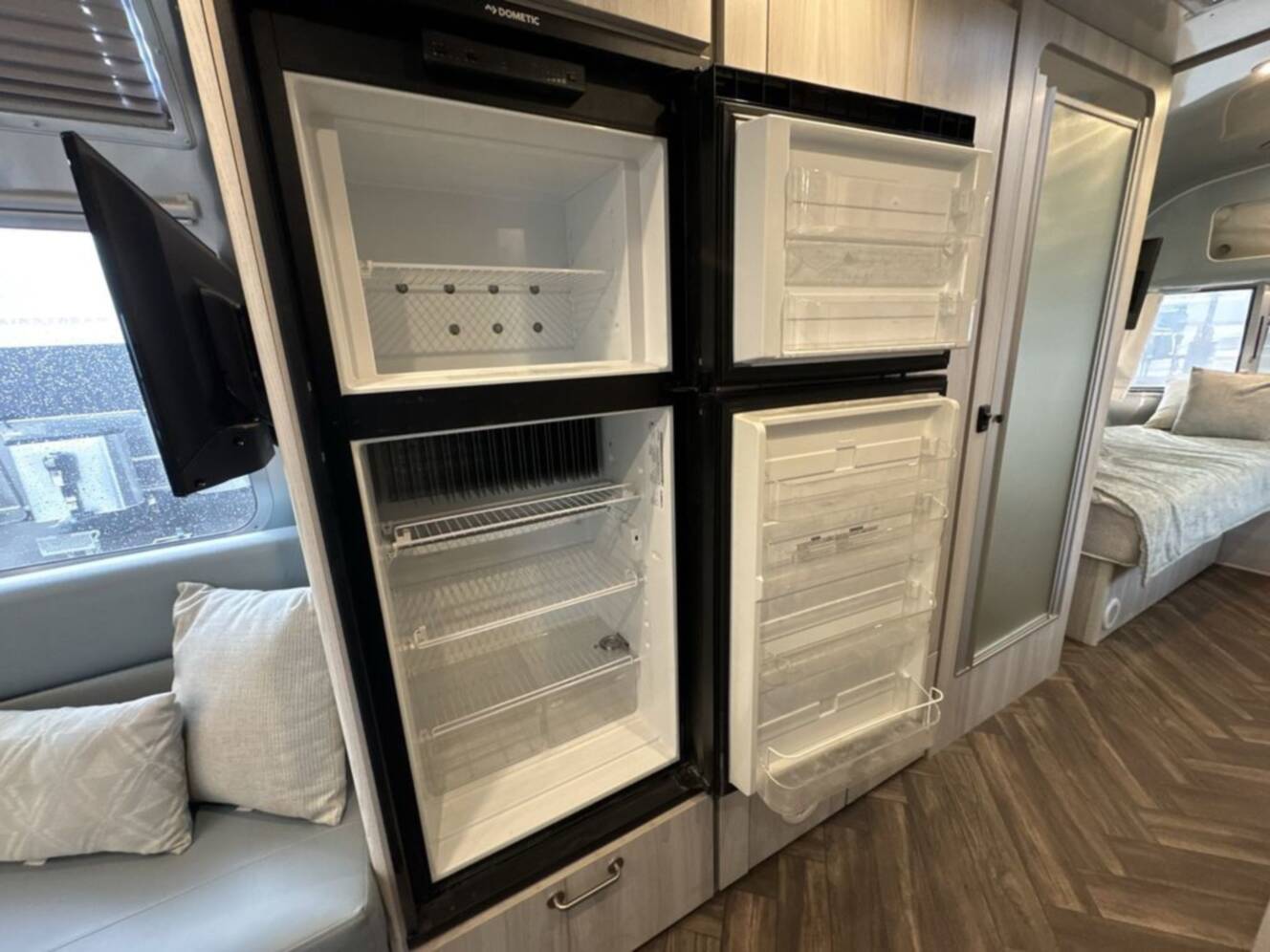 A photo of this 2021 Airstream International 27FB