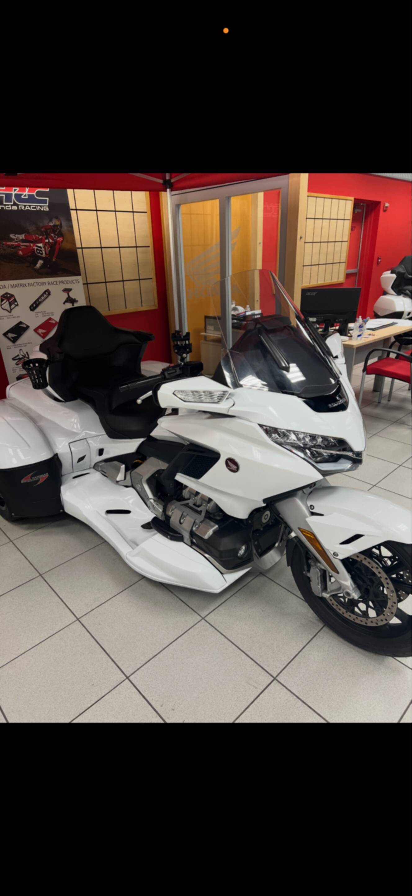 A photo of this 2018 Honda GOLD WING