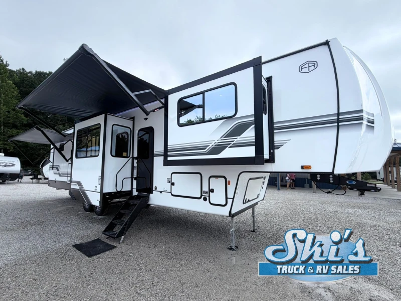 2027 Forest River Sabre 37FLH