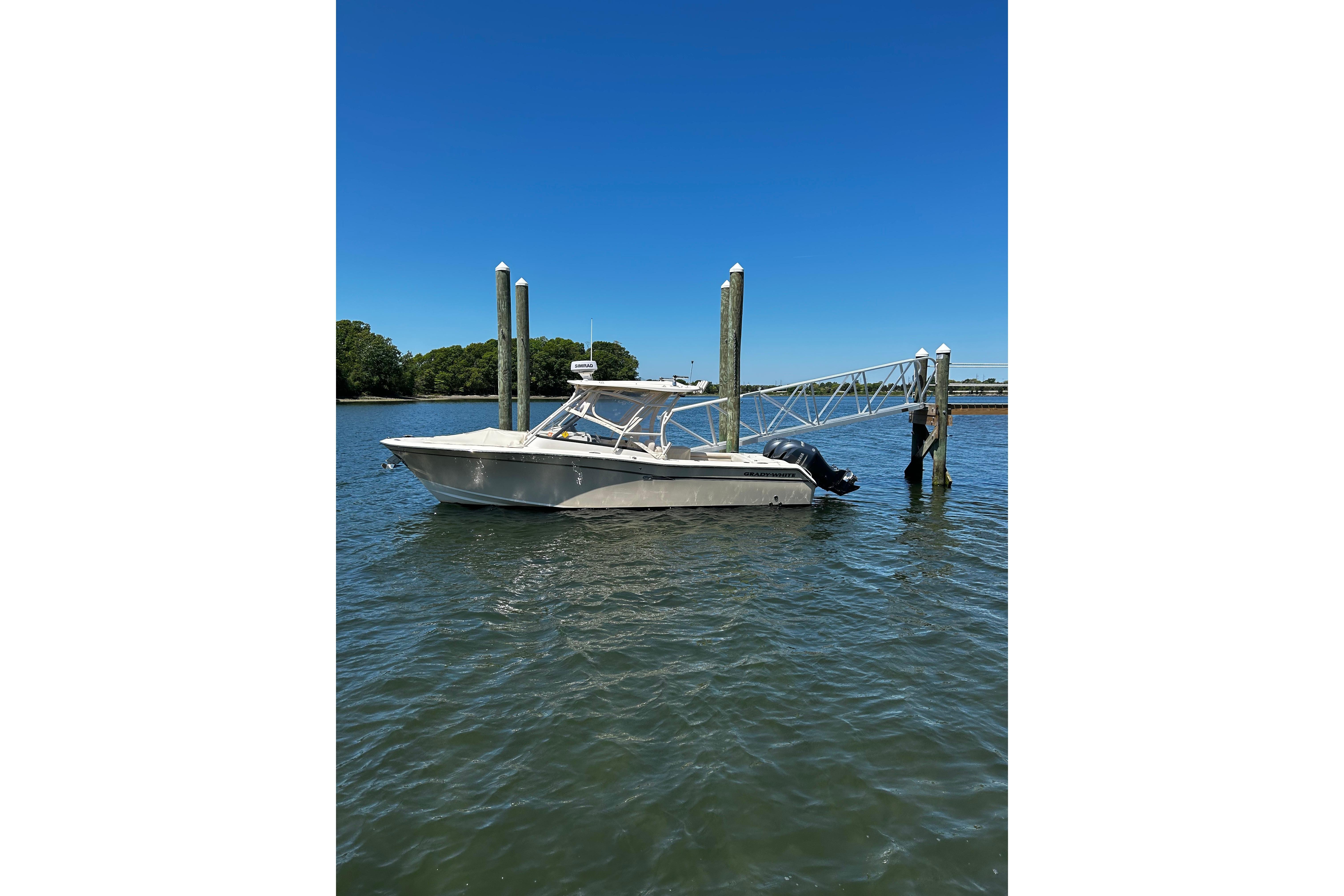 2016 Grady-White Freedom 275 375 in falmouth MA