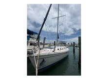 Beneteau Oceanis 47 Review image