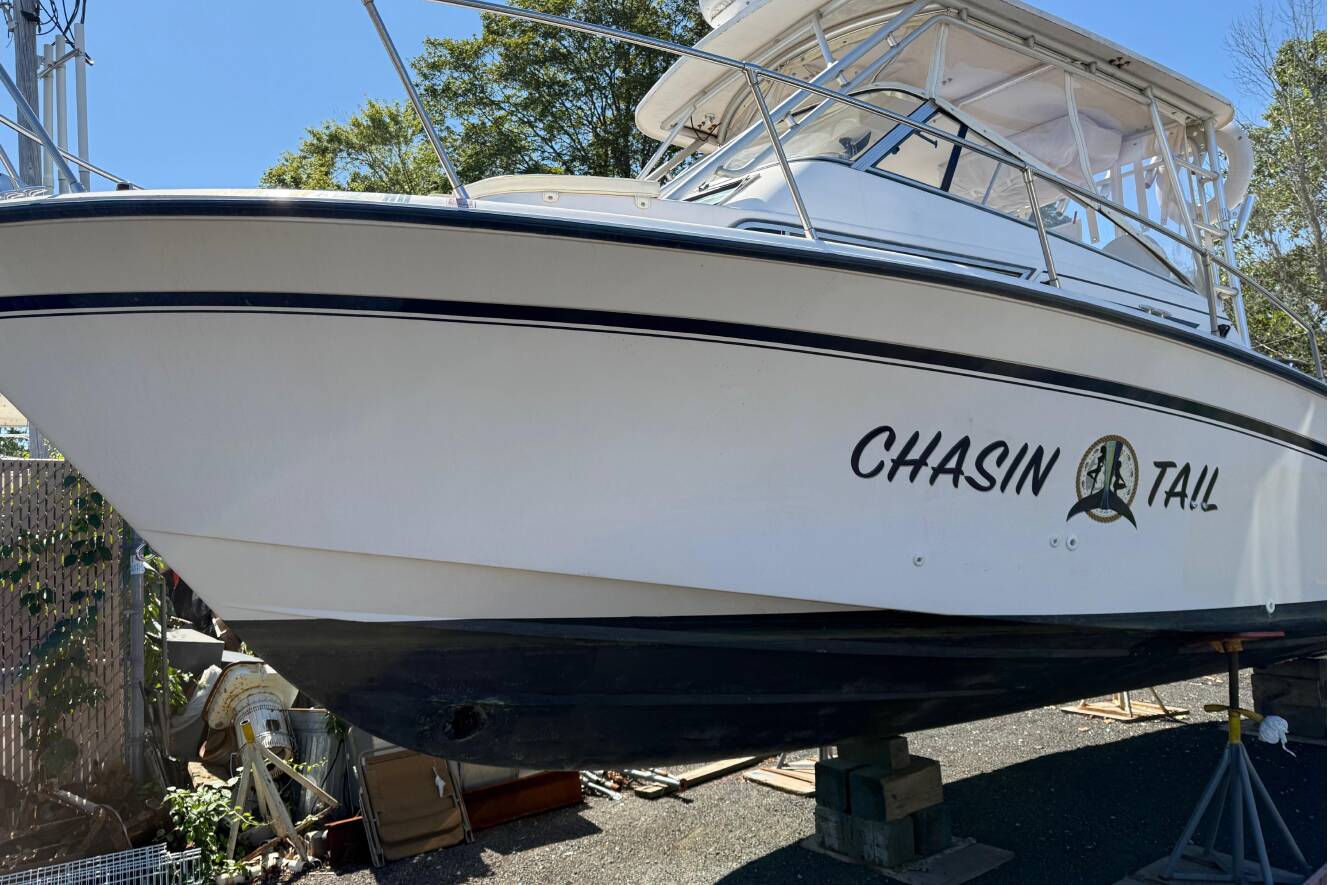 A photo of this 1996 Grady-White Marlin 300