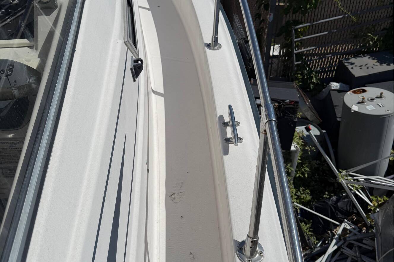 A photo of this 1996 Grady-White Marlin 300