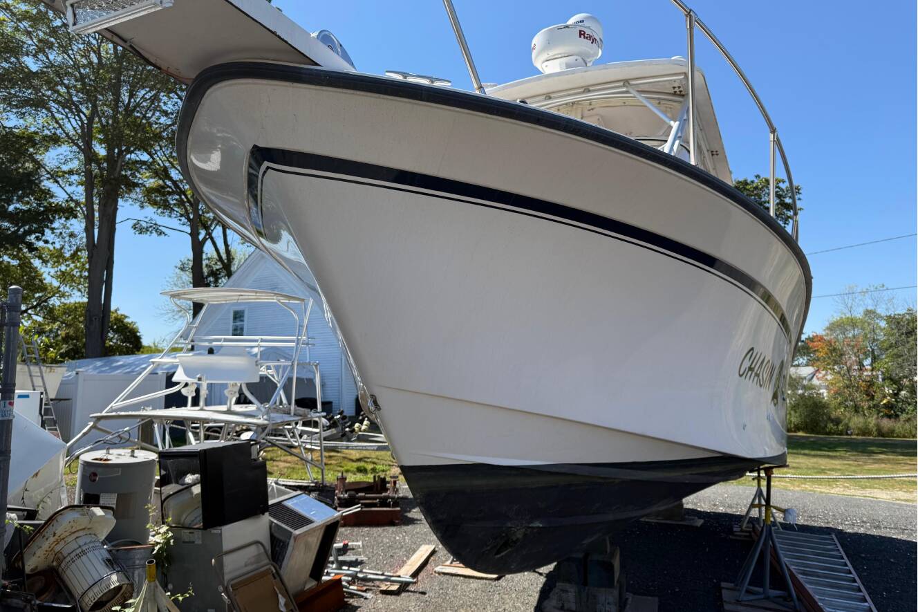 A photo of this 1996 Grady-White Marlin 300