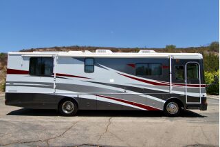 2003 FLEETWOOD EXPEDITION 34W